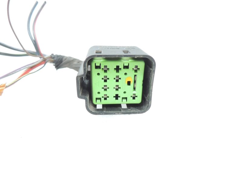Oriģinālais VW Skoda Audi priekšsildīšanas releja kontaktdakšu remonta komplekts 11-pin 038973721B