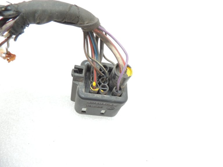 Oriģinālais VW Skoda Audi priekšsildīšanas releja kontaktdakšu remonta komplekts 11-pin 038973721B