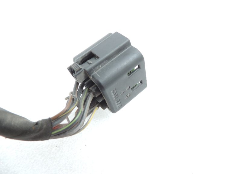 Oriģinālais VW Skoda Audi priekšsildīšanas releja kontaktdakšu remonta komplekts 11-pin 038973721B
