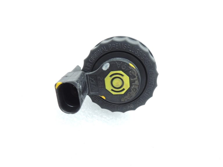 Oriģināls VW Skoda bremžu šķidruma rezervuāra sensora vāciņš 1K2611349A