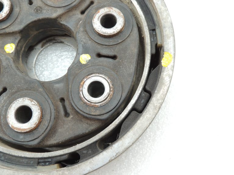 VW Tiguan 5N Kardāna vārpsta Aizmugures vibrācijas amortizatora savienojums 1K0521307A
