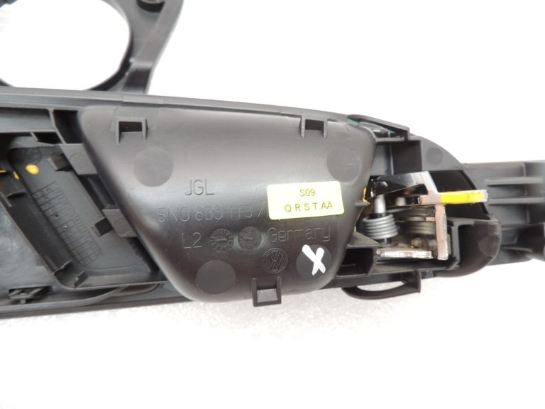 VW Tiguan 5N Interjera durvju rokturis aizmugurējais kreisais 5N0839113AE