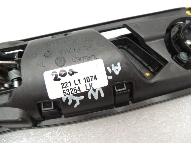 VW Tiguan 5N Interjera durvju rokturis aizmugurējais kreisais 5N0839113AE