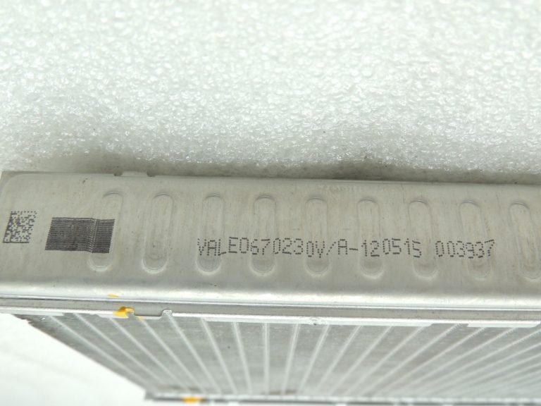 Peugeot 508 I LHD Interjera apsildes siltummainis 6448W9