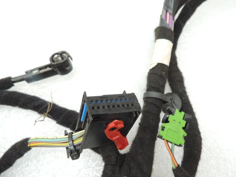 Fiat Panda 169 instrumentu paneļa vadu instalācija 51817190 Instrumentu paneļa vadu instalācija