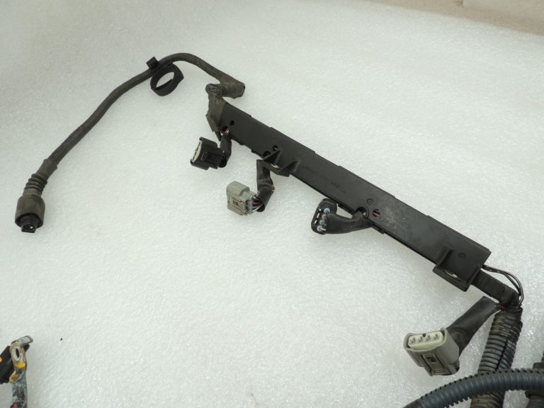 Toyota Rav4 II A20 1.8i benzīna 1ZZFE motora elektroinstalācija 8212142720