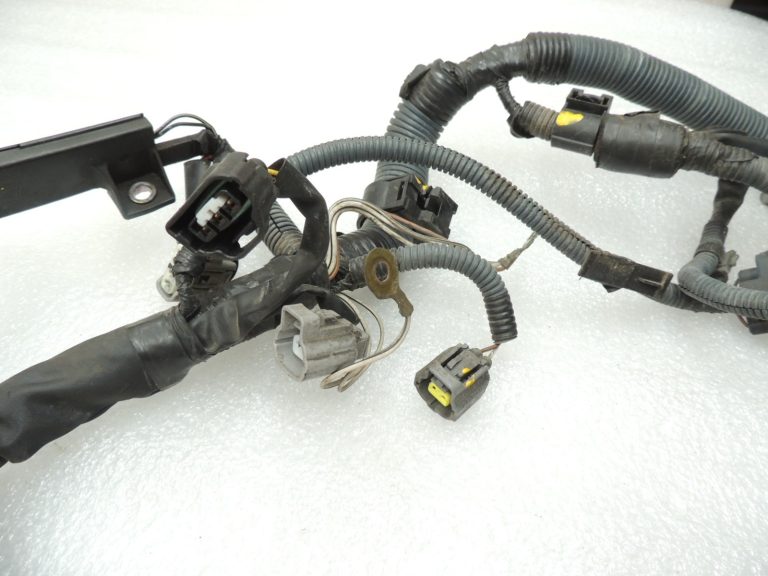 Toyota Rav4 II A20 1.8i benzīna 1ZZFE motora elektroinstalācija 8212142720
