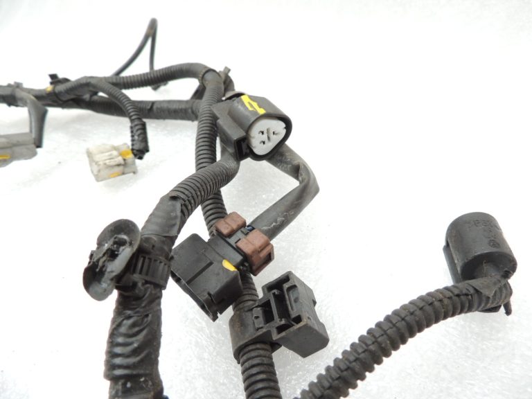 Mitsubishi Lancer VIII CX CX CY 1,8i 4B10 Dzinēja elektroinstalācija 8541A733 Dzinēja elektroinstalācija