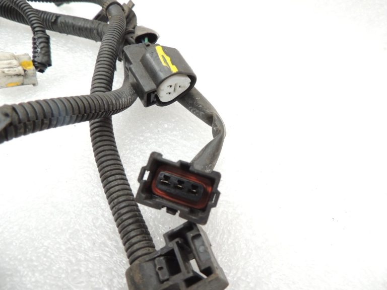 Mitsubishi Lancer VIII CX CX CY 1,8i 4B10 Dzinēja elektroinstalācija 8541A733 Dzinēja elektroinstalācija