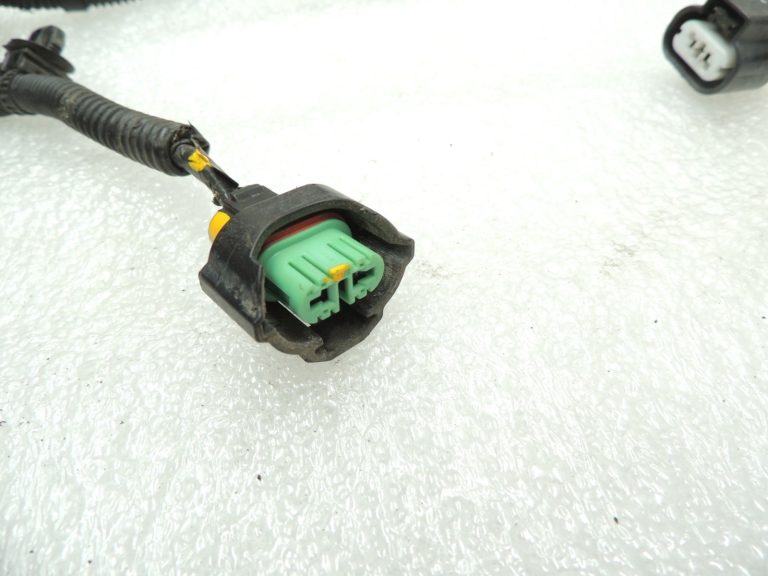 Mitsubishi Lancer VIII CX CY Priekšējo miglas lukturu vadu instalācija 8518A015