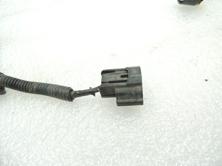Mitsubishi Lancer VIII CX CY Priekšējo miglas lukturu vadu instalācija 8518A015