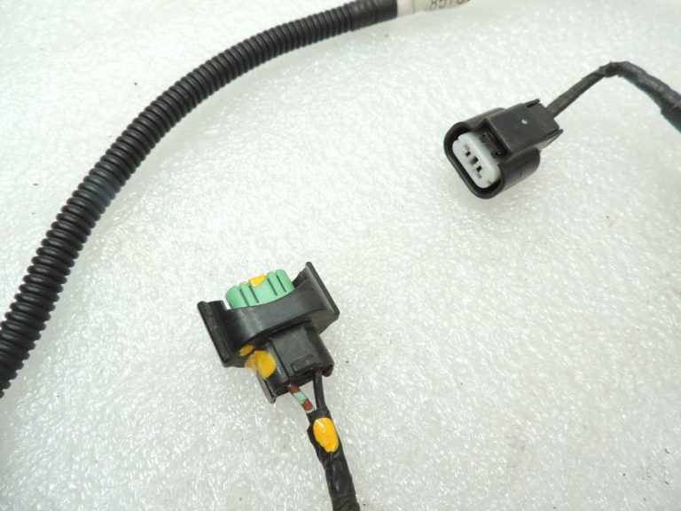 Mitsubishi Lancer VIII CX CY Priekšējo miglas lukturu vadu instalācija 8518A015