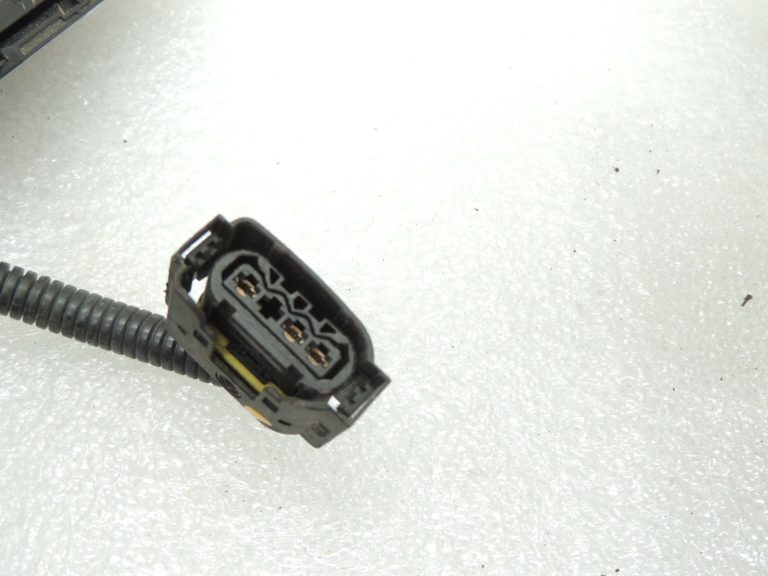 Mitsubishi Colt VI Z3 1,5Di-D M639 Dzinēja elektroinstalācija MN960278