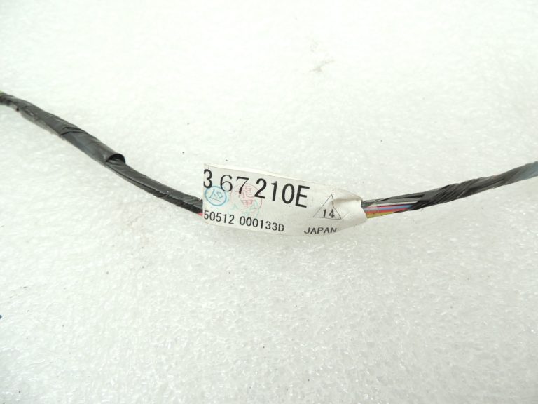 Mazda 5 CR19 Aizmugurējo bīdāmo durvju instalācija CC3367210E