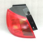 Mitsubishi Colt CZ3 3 durvju aizmugurējais lukturis aizmugurējais kreisais ārējais MR957365
