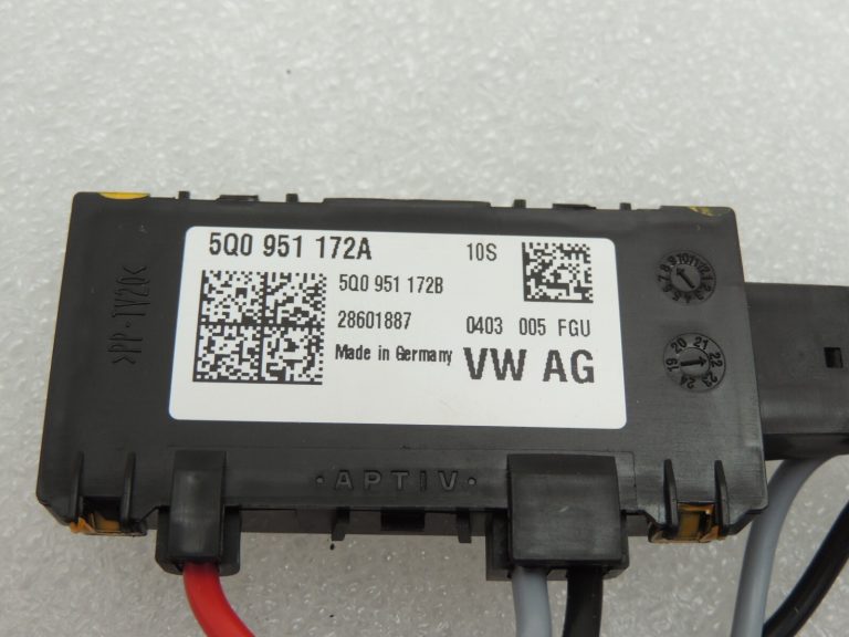 Seat Cupra Leon KL8 pretaizdzīšanas signalizācijas sensors ultraskaņas sensors 5Q0951172A