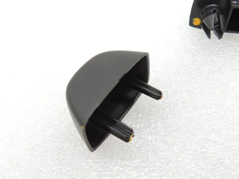 Cupra Leon KL8 Formentor saules aizsargu turētājs melns 4G0857562A4PK