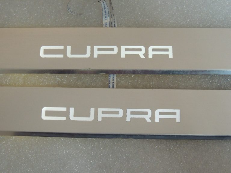 Seat Cupra Leon KL8 Apgaismotas durvju sliekšņu apdares komplekts CUPRA 5FA947417E