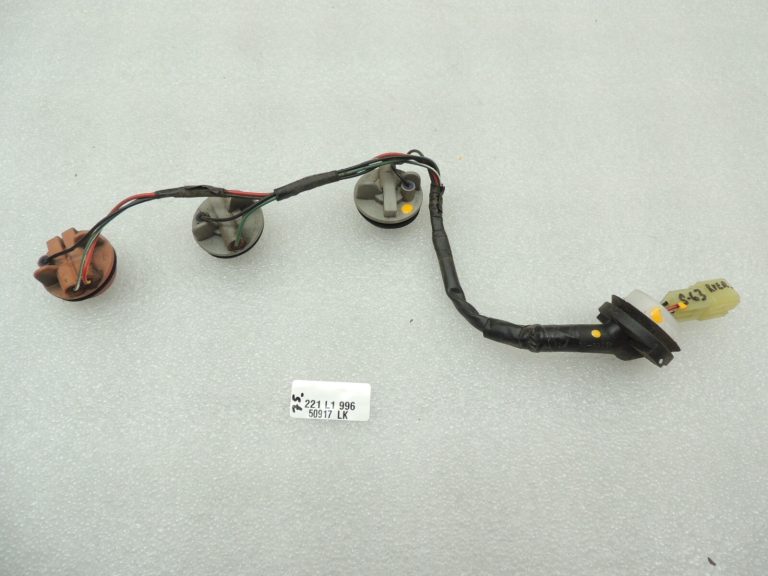 Suzuki SX4 I Hečbeks Aizmugurējais lukturis Labais 35658-79J00