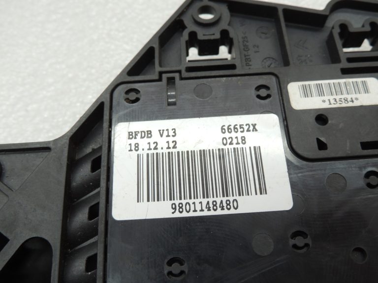 Citroen C3 II SC A51 1.2i VTi akumulatora spaile akumulatora pozitīvā spaile elektroinstalācijas instalācija 9804064180