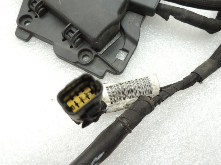 Citroen C3 II SC A51 1.2i VTi akumulatora spaile akumulatora pozitīvā spaile elektroinstalācijas instalācija 9804064180