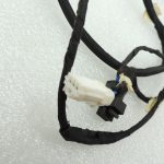 Citroen C3 II SC A51 aizmugurējo durvju elektroinstalācijas siksna bagāžnieka vākam 9689034880