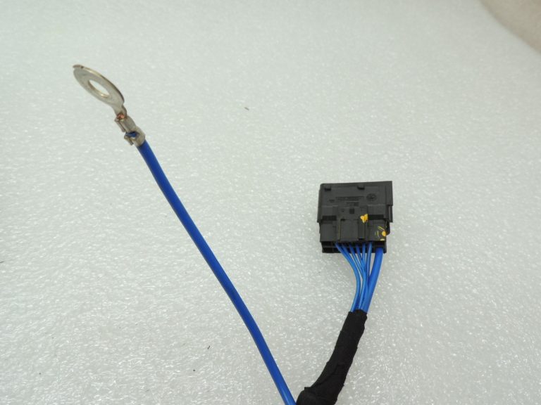 Citroen C3 II SC A51 aizmugurējo durvju elektroinstalācijas siksna bagāžnieka vākam 9689034880
