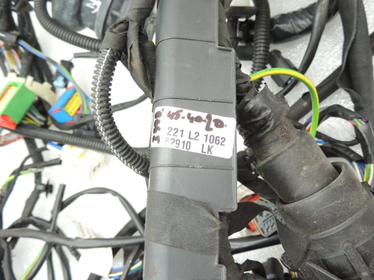 Citroen C3 II SC A51 1.2i Vti motora nodalījuma elektroinstalācijas instalācija ABS savienotājs ECU 96AP252480