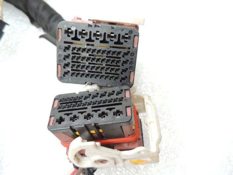 Citroen C3 II SC A51 1.2i Vti motora nodalījuma elektroinstalācijas instalācija ABS savienotājs ECU 96AP252480