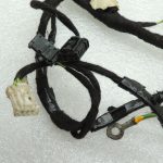 Peugeot 207 aizmugurējo durvju instalācijas siksna bagāžnieka vāks 9661147880