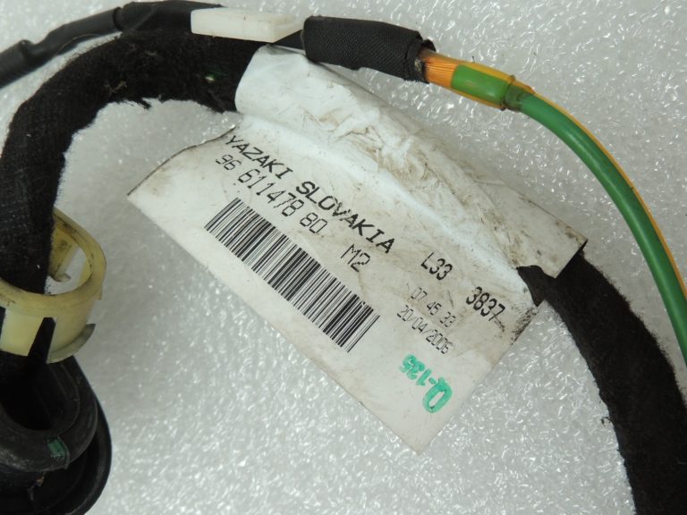 Peugeot 207 aizmugurējo durvju instalācijas siksna bagāžnieka vāks 9661147880
