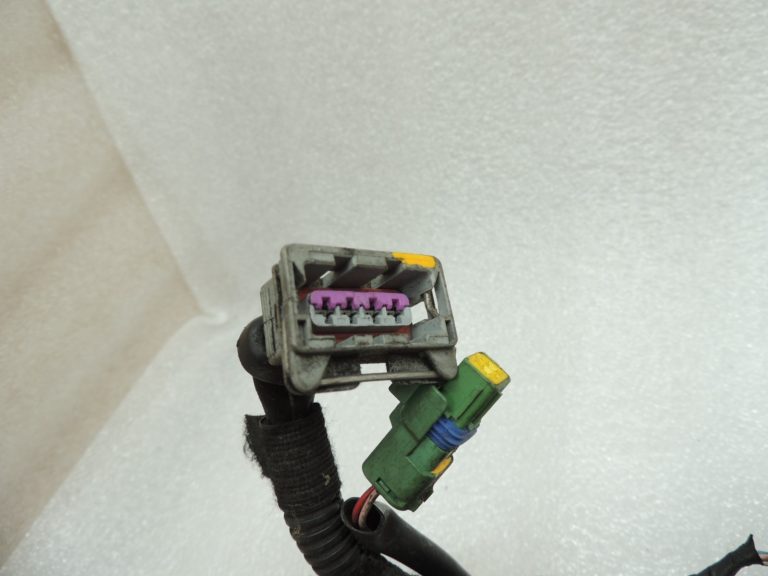 Peugeot 307 1.6i 16V benzīns NFU TU5JP4 Dzinēja elektroinstalācija 9650719980
