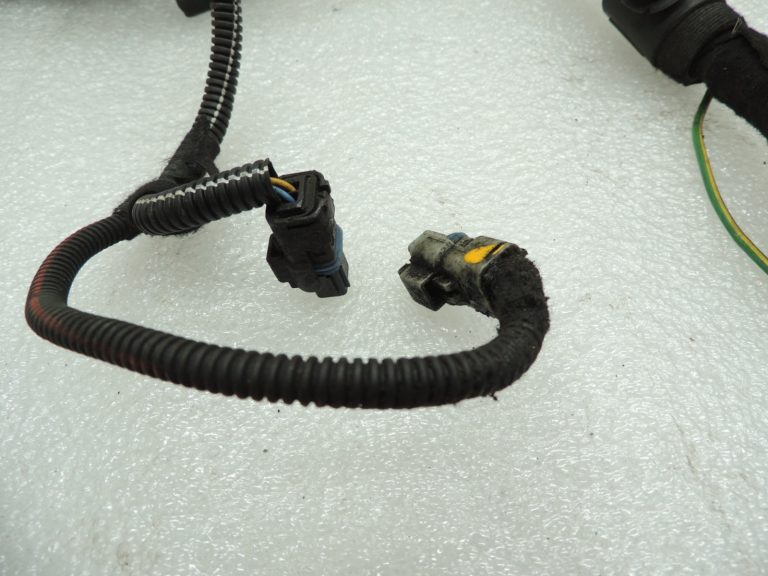 Peugeot 307 1.6i 16V benzīns NFU TU5JP4 Dzinēja elektroinstalācija 9650719980