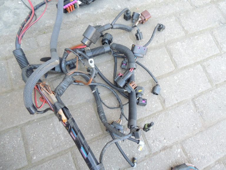 Skoda Fabia II 5J 1,4i BXW Virsbūves elektroinstalācija Virsbūves elektroinstalācija