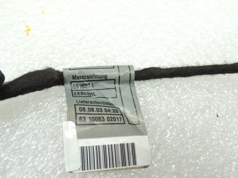 Mini Cooper R50 R53 Durvju instalācijas instalācija priekšējā labajā pusē pasažiera pusē 6112691579