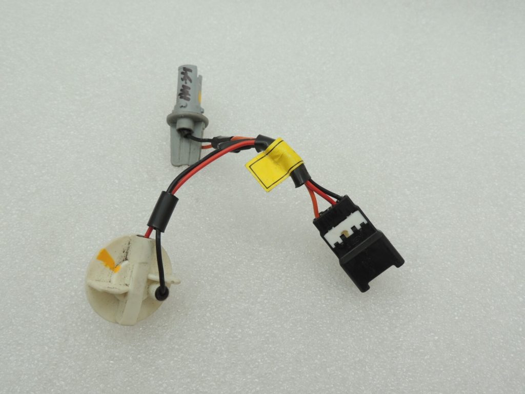 Hyundai Sonata V 2004-08 rear light bulb holder bulb socket interior 924513K010