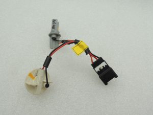 Hyundai Sonata V 2004-08 aizmugurējā apgaismojuma spuldzes turētājs interjera spuldzes turētājs 924513K010