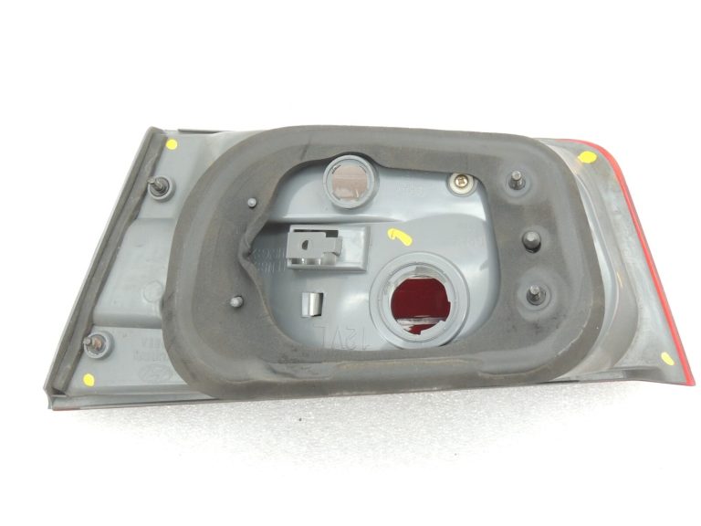 Hyundai Sonata V 2004-08 Aizmugurējais kreisais iekšējais aizmugurējais lukturis 924033K020