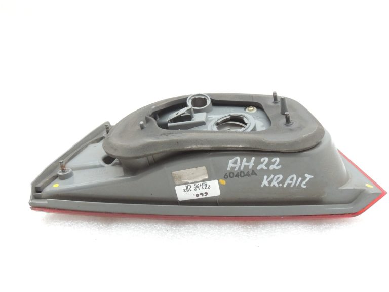 Hyundai Sonata V 2004-08 Aizmugurējais kreisais iekšējais aizmugurējais lukturis 924033K020