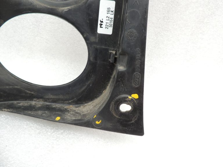 Smart ForTwo W450 aizmugurējā luktura vāka labā apdare 0001960V003CA8A00