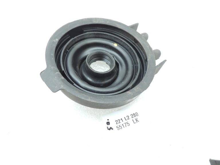 Suzuki Jimny III H4 priekšējā luktura gumijas vāciņš 3512577A00