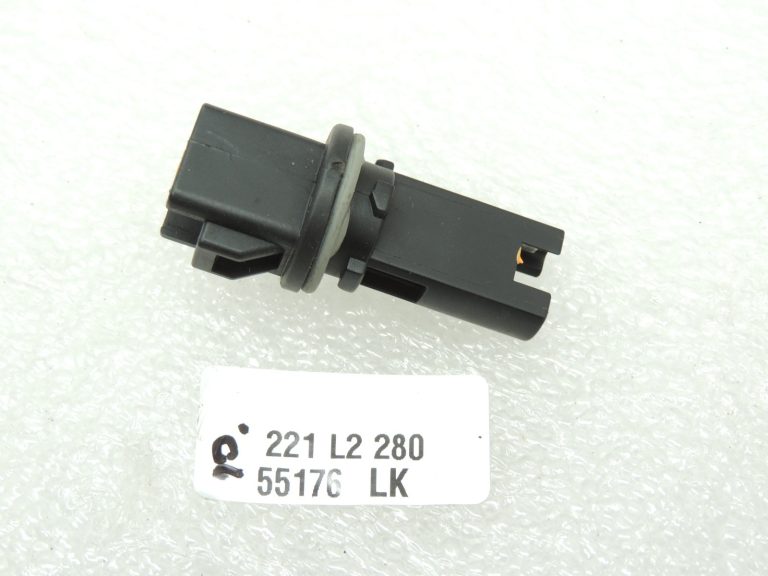 Suzuki Grand Vitara II JB627 stāvgaismas spuldzes turētājs 3511876F00