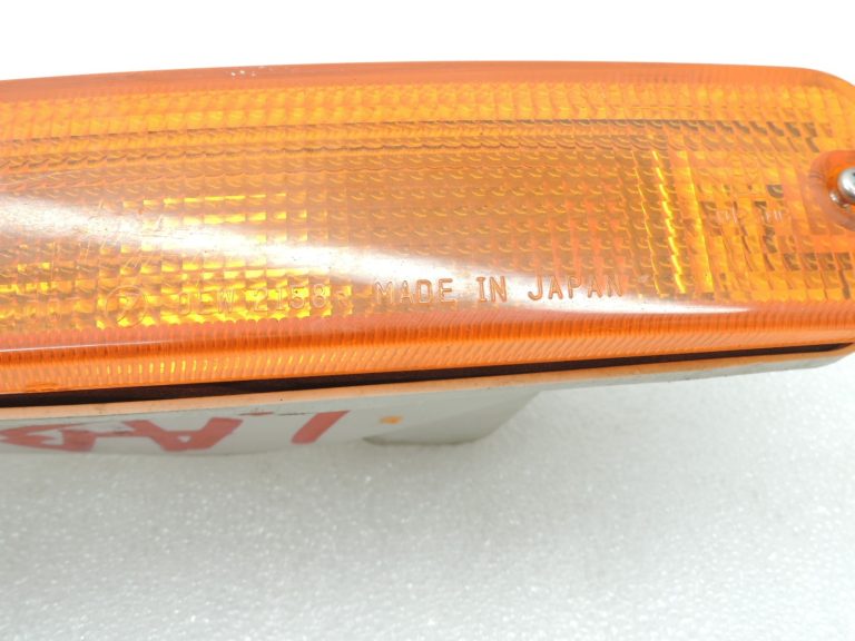 Subaru Impreza I indikatora priekšējais labais indikators 84441FA060