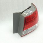 Hyundai Sonata V 2004-08 Aizmugurējā labā ārējā aizmugurējā gaisma 924023K010