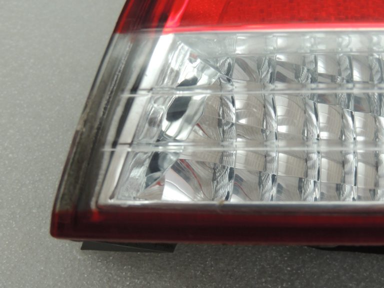 Hyundai Sonata V 2004-08 Aizmugurējā labā ārējā aizmugurējā gaisma 924023K010