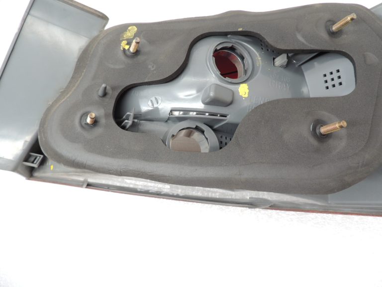 Hyundai Sonata V NF 2004-06 Aizmugurējais kreisais ārējais aizmugurējais lukturis 924113K000