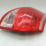 Toyota Rav 4 II XA30 2005-2006 aizmugurējais kreisais ārējais aizmugurējais lukturis 8156142090