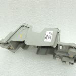 Toyota Corolla Verso AR10 Aizmugurējā luktura turētājs aizmugurējais kreisais 815670F010