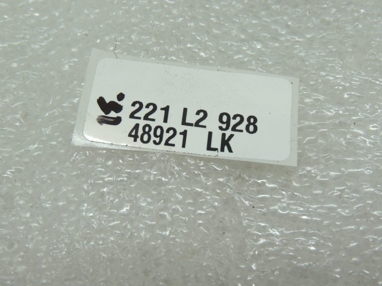 Toyota Avensis T27 2008-2011 Aizmugurējā iekšējā aizmugurējā luktura spuldzes turētājs 8158505110