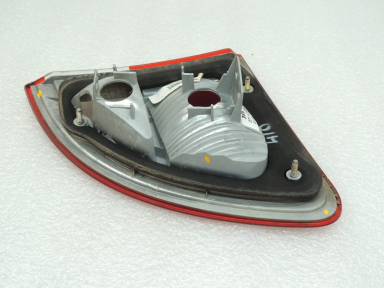 Ford Galaxy 2000-2003 Aizmugures gaisma Aizmugures kreisais iekšējais apgaismojums YM2113A603AB